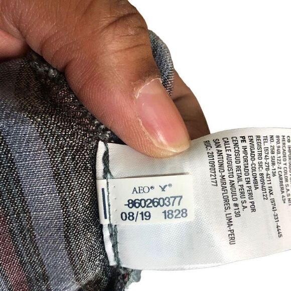 American Eagle Women’s Lightweight Striped Button Down Blouse Size XS - Picture 4 of 6